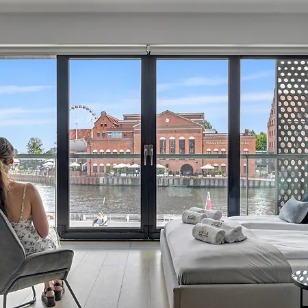 Symfonia Amazing River View By Downtown 아파트 *